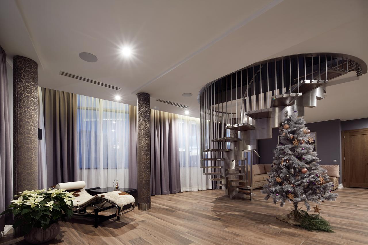 Luxury Panoramic Penthouse